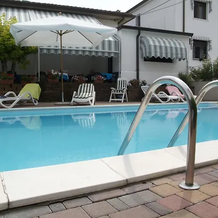 Ai 4 Olivi Peschiera del Garda